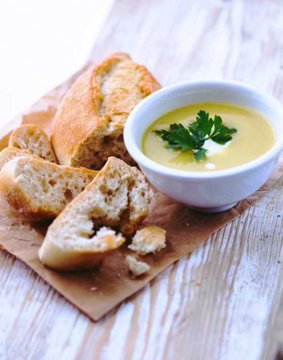 creamy cauliflower soup with roasted onion