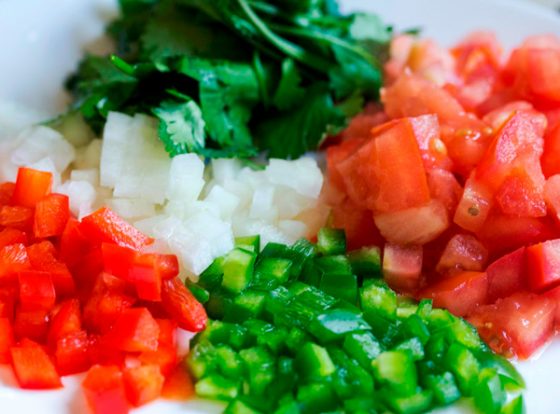 cilantro-tomato-bellpepper-guacamole