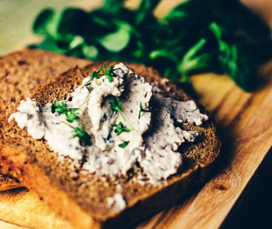 multigrain-toast-spread-greens