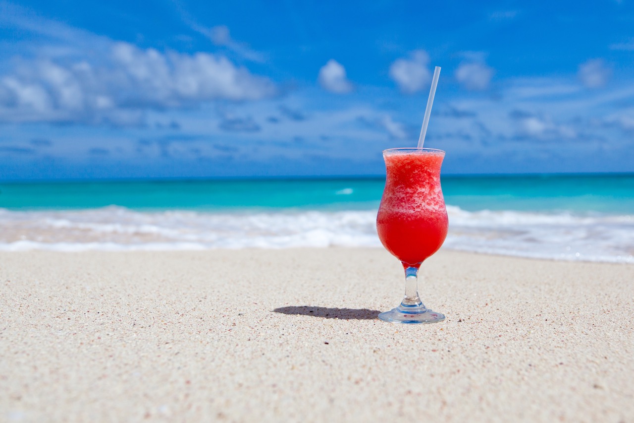 caribbean-cocktail-beach-pexels