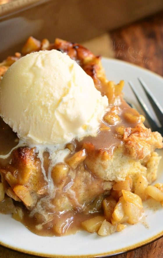 Warm Apple Pie Bread Pudding-Image- Will cook for food